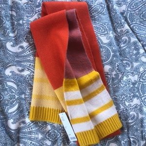 NWOT UO Scarf